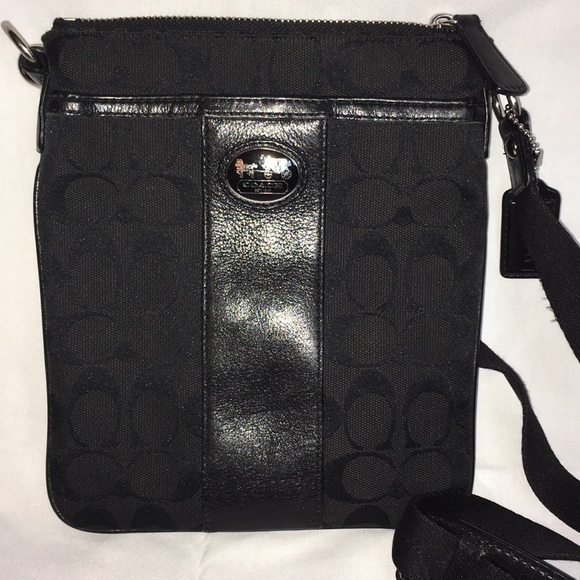 Coach Crossbody Bag - Picture 2 of 4